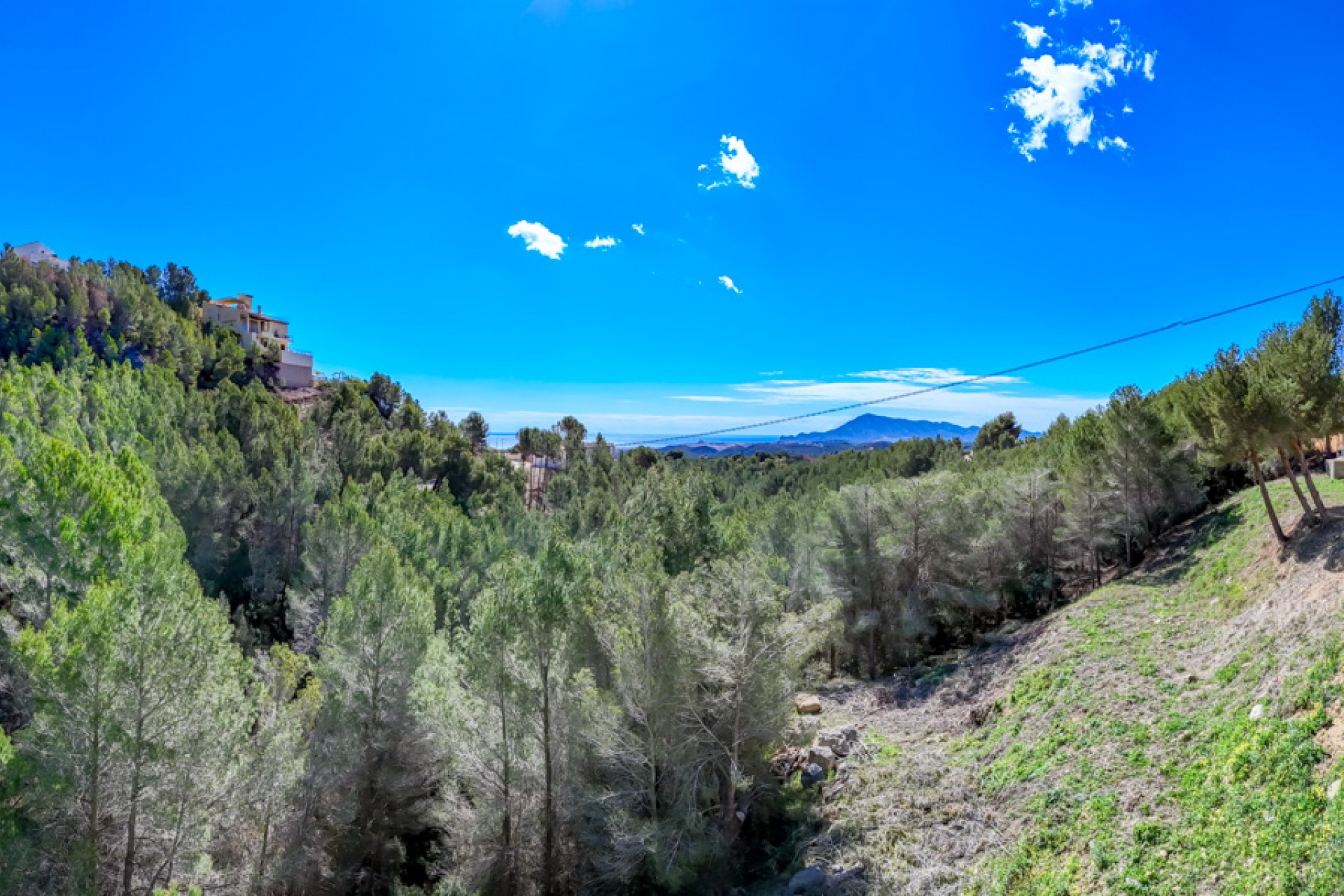Resale - Land -
Altea