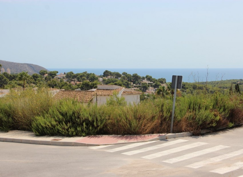 Resale - Land -
Moraira - Benimeit
