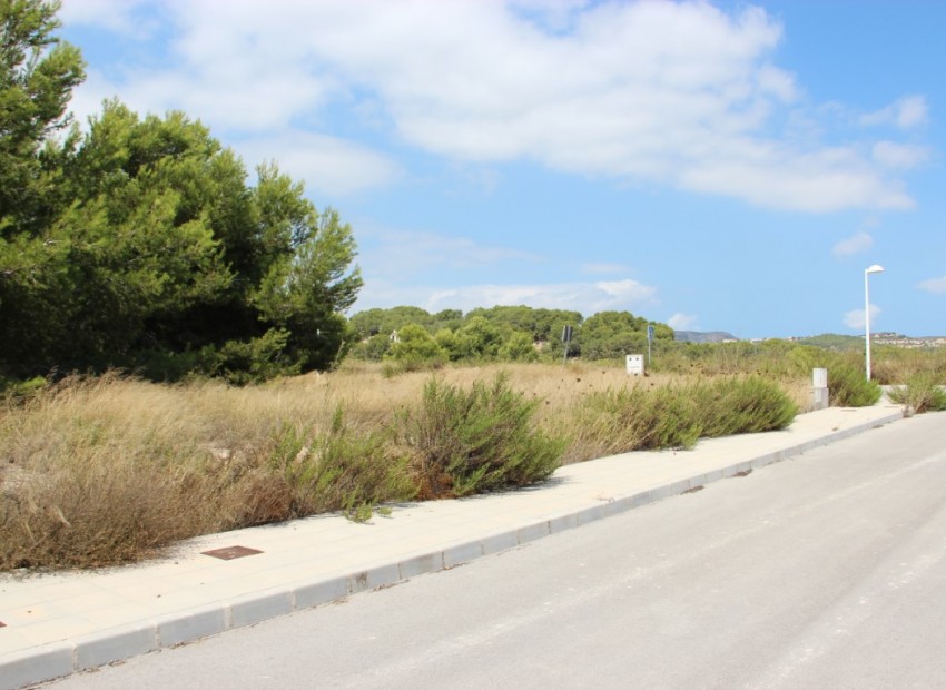 Resale - Land -
Moraira - Benimeit