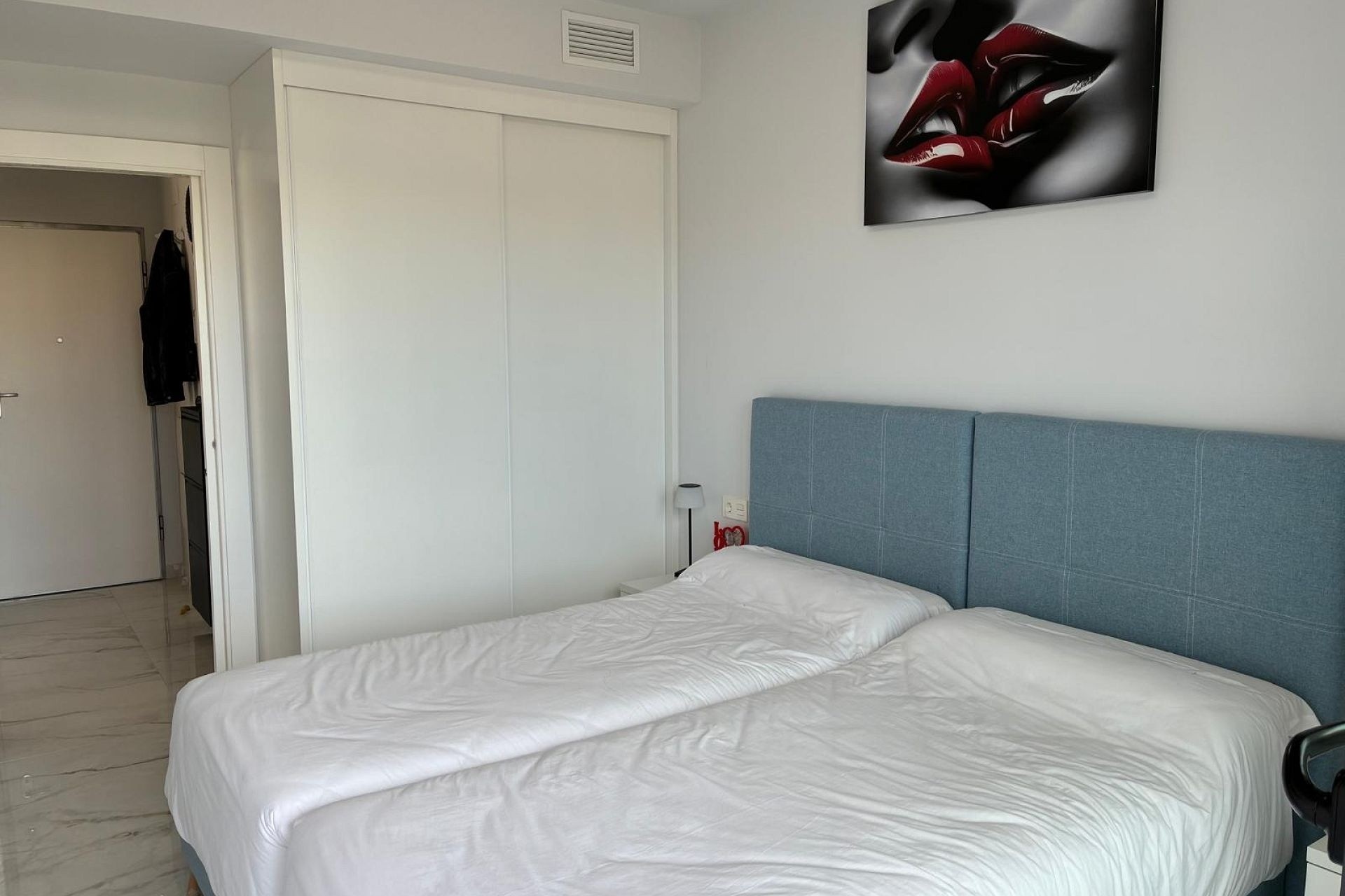 Resale - Penthouse -
Los Altos