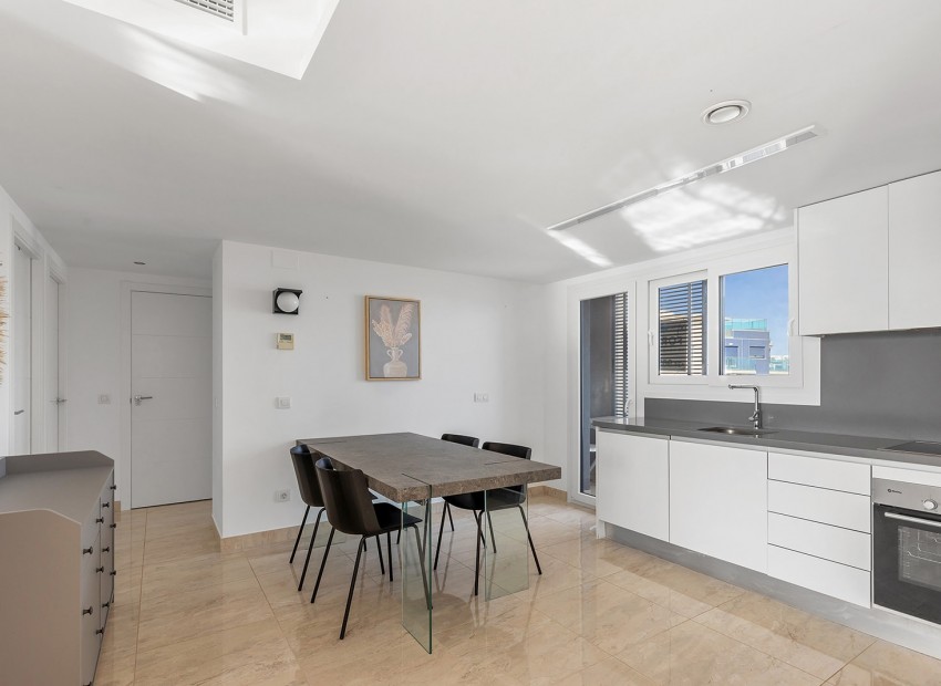Resale - Penthouse -
Torrevieja - Punta Prima