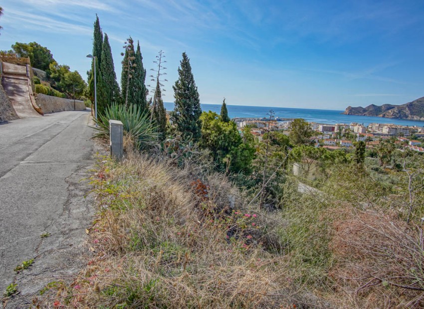 Resale - Plot -
Altea - San Chuchim