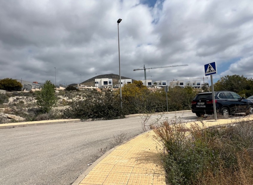 Resale - Plot -
Finestrat