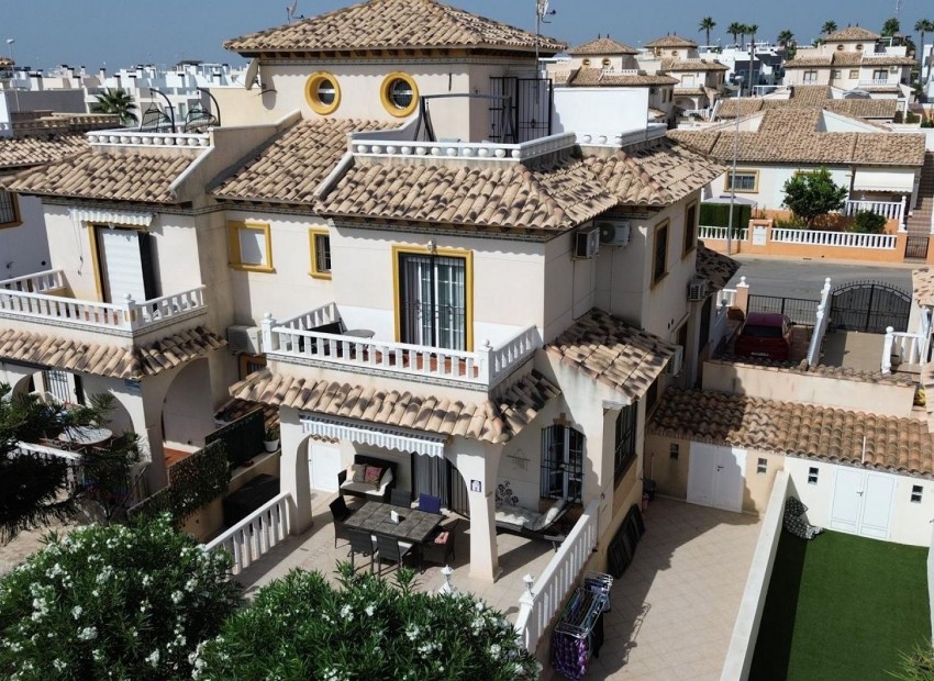 Resale - Semi detached -
Lomas de Cabo Roig