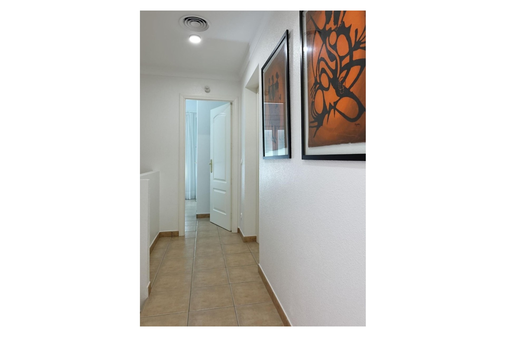 Resale - semi-detached -
Oliva - Oliva Nova