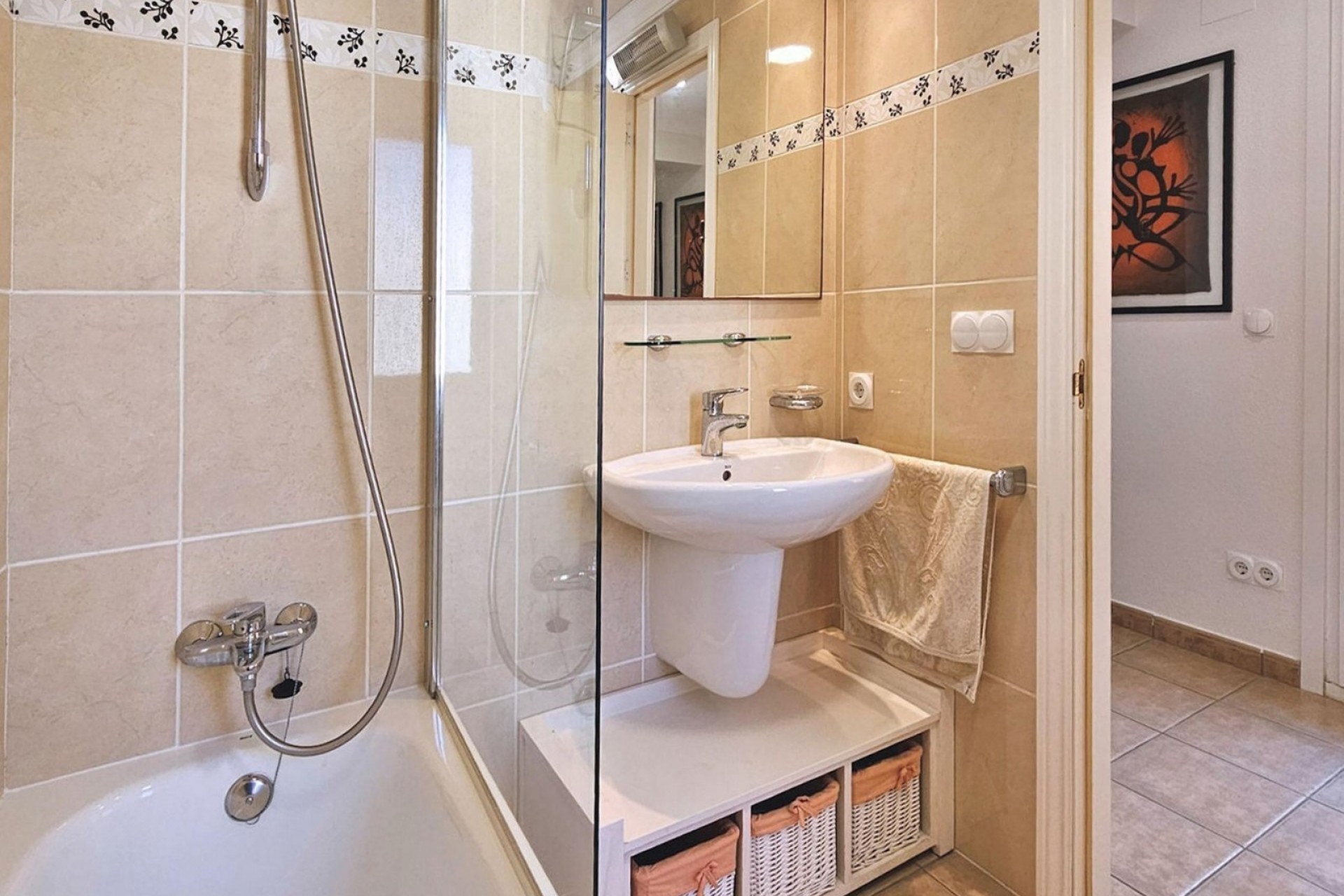 Resale - semi-detached -
Oliva - Oliva Nova