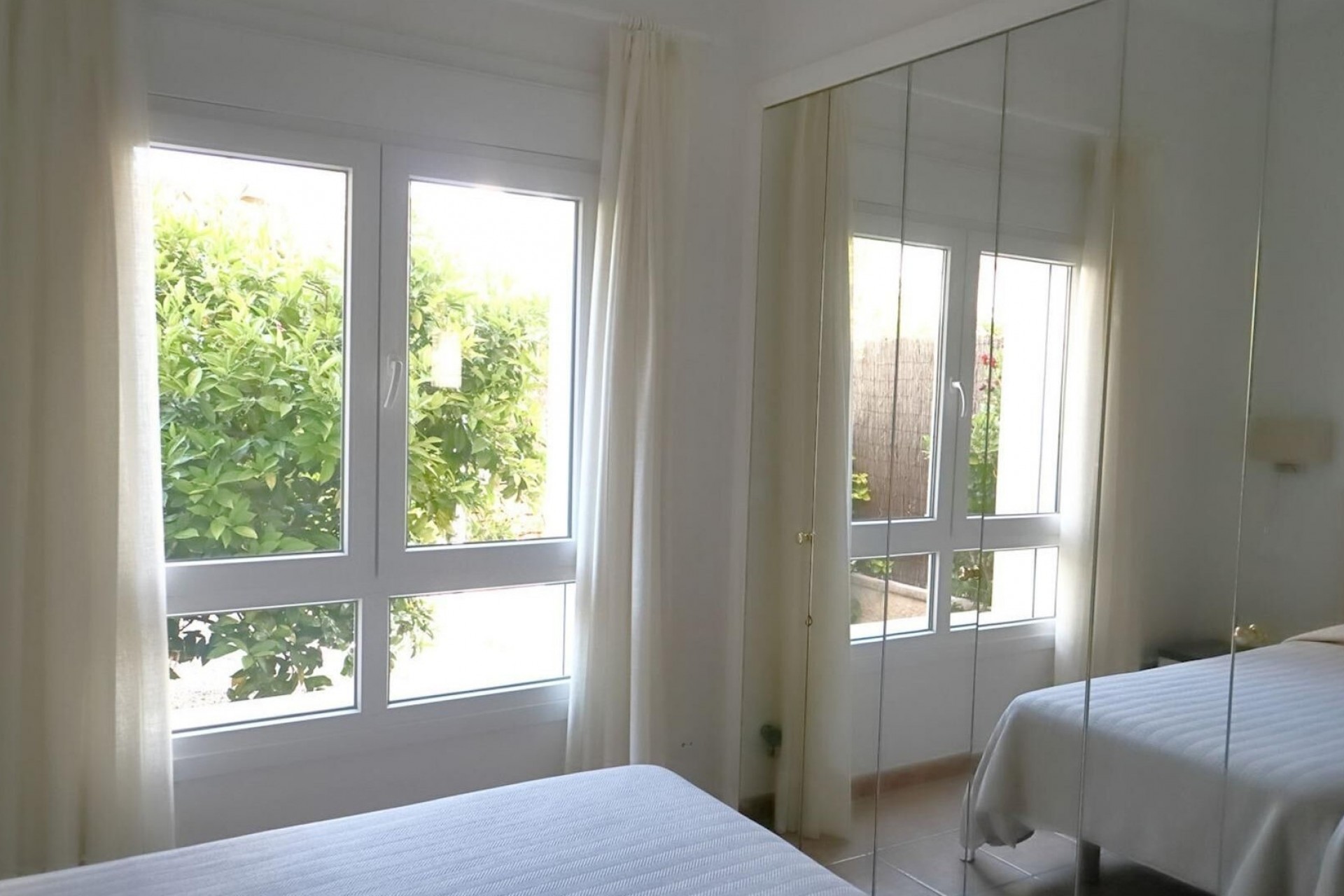Resale - semi-detached -
Oliva - Oliva Nova