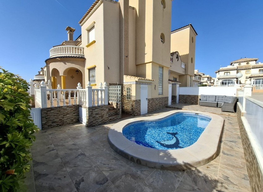 Resale - semi-detached -
Orihuela Costa - Los Dolses