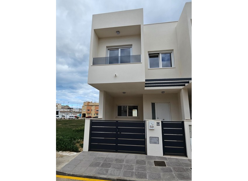 Resale - semi-detached -
Pilar de la Horadada