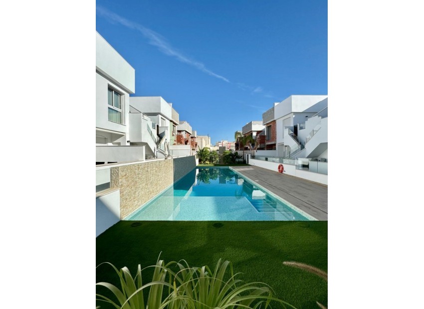 Resale - semi-detached -
Pilar de la Horadada