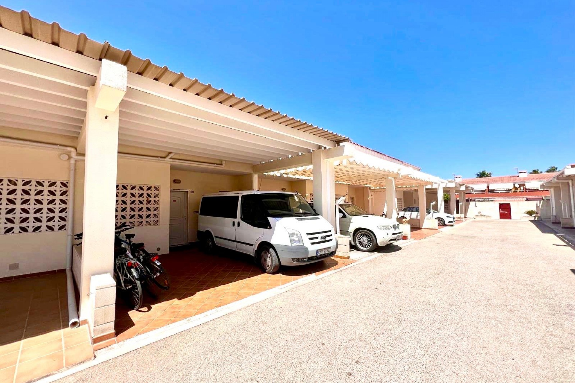 Resale - Town house -
Els Poblets