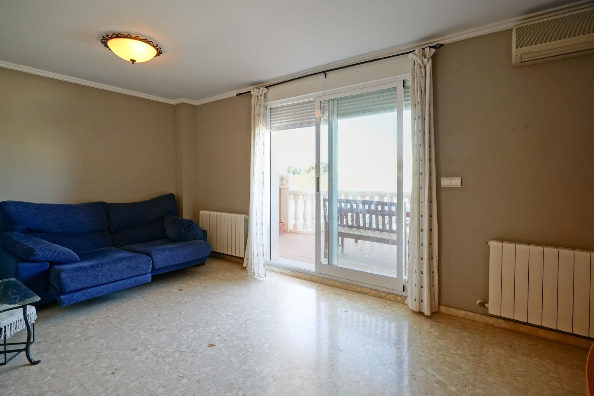 Resale - Town house -
La Xara