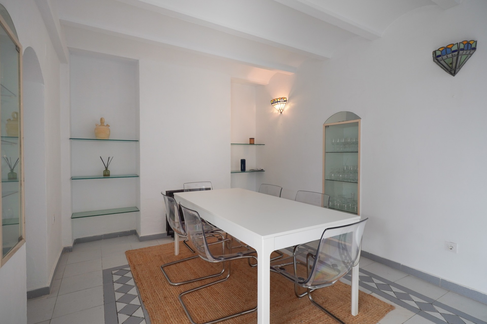 Resale - Town house -
Oliva