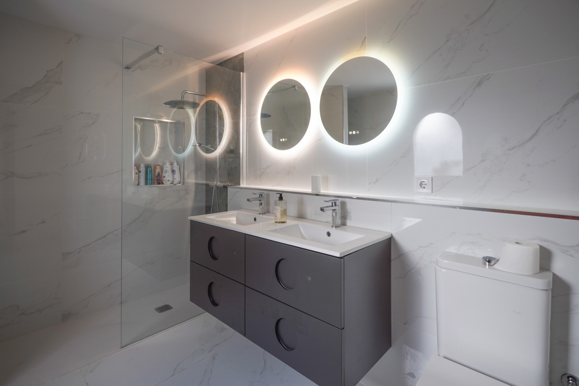 Resale - Town house -
Oliva