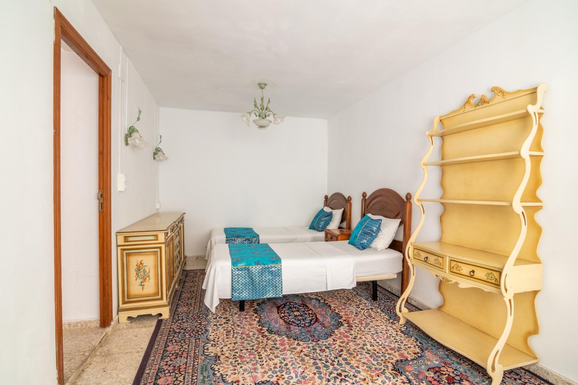 Resale - Townhouse -
Albir