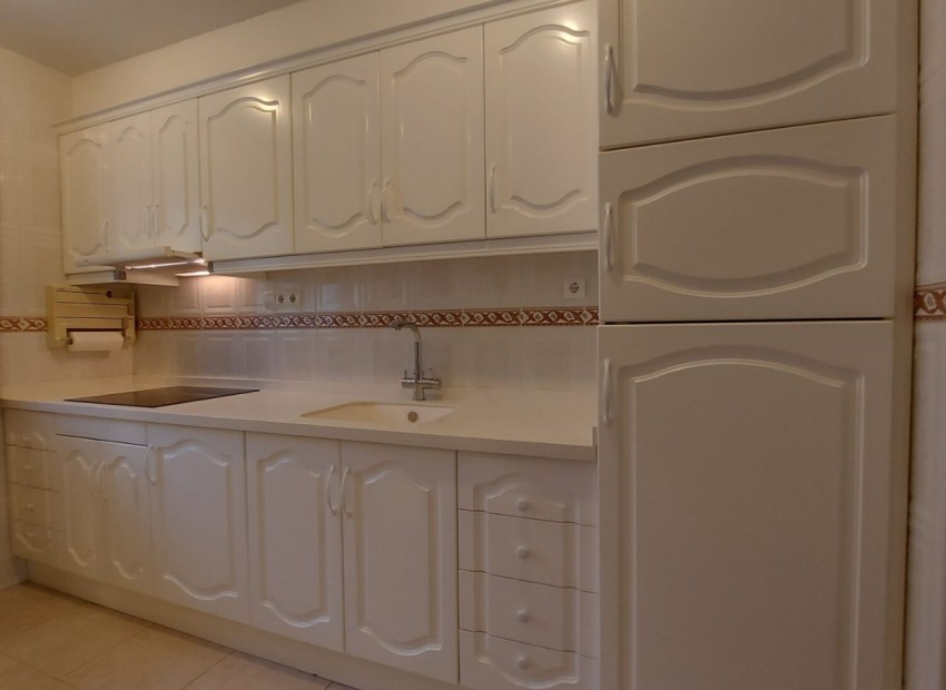 Resale - Townhouse -
Benijofar