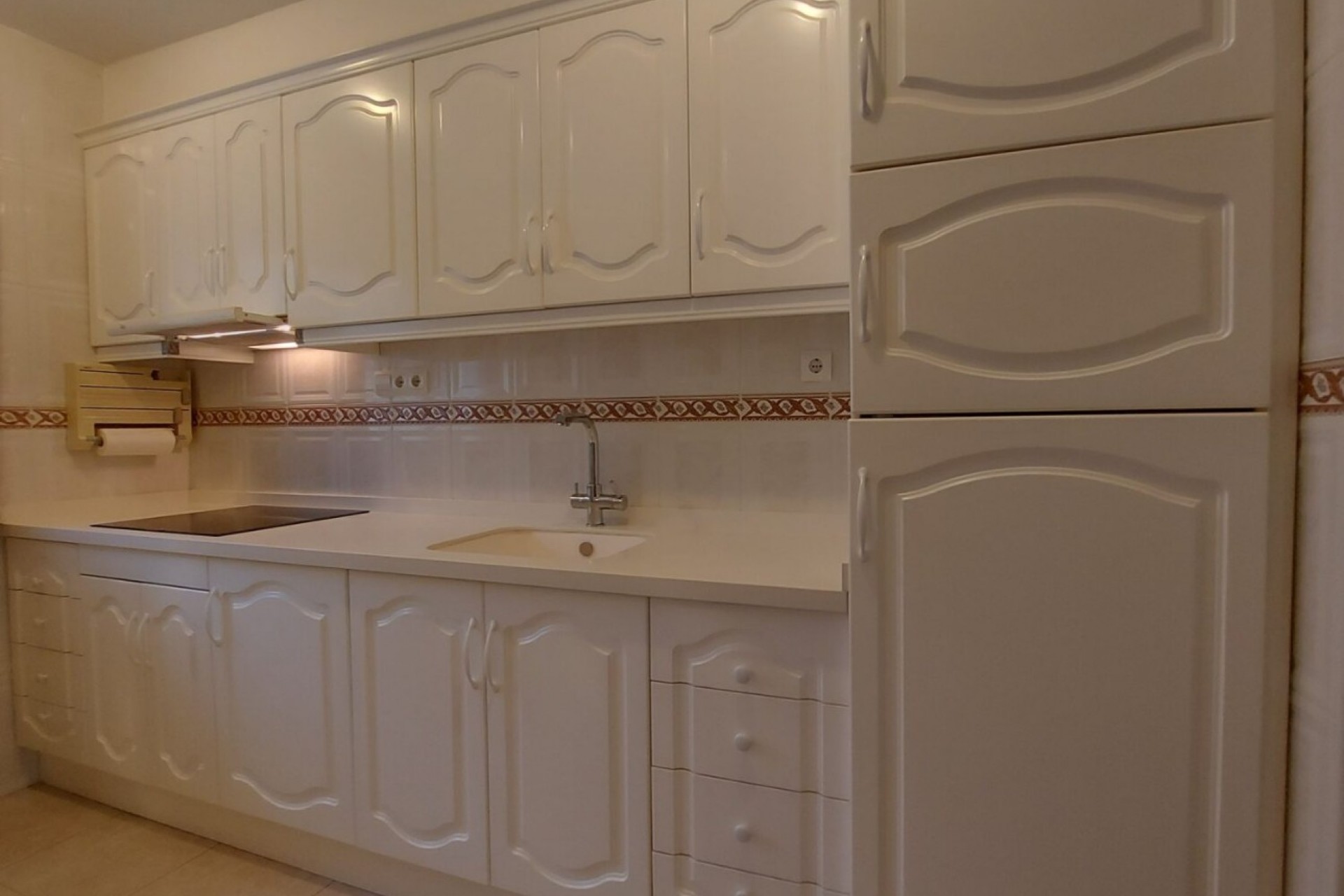 Resale - Townhouse -
Benijofar