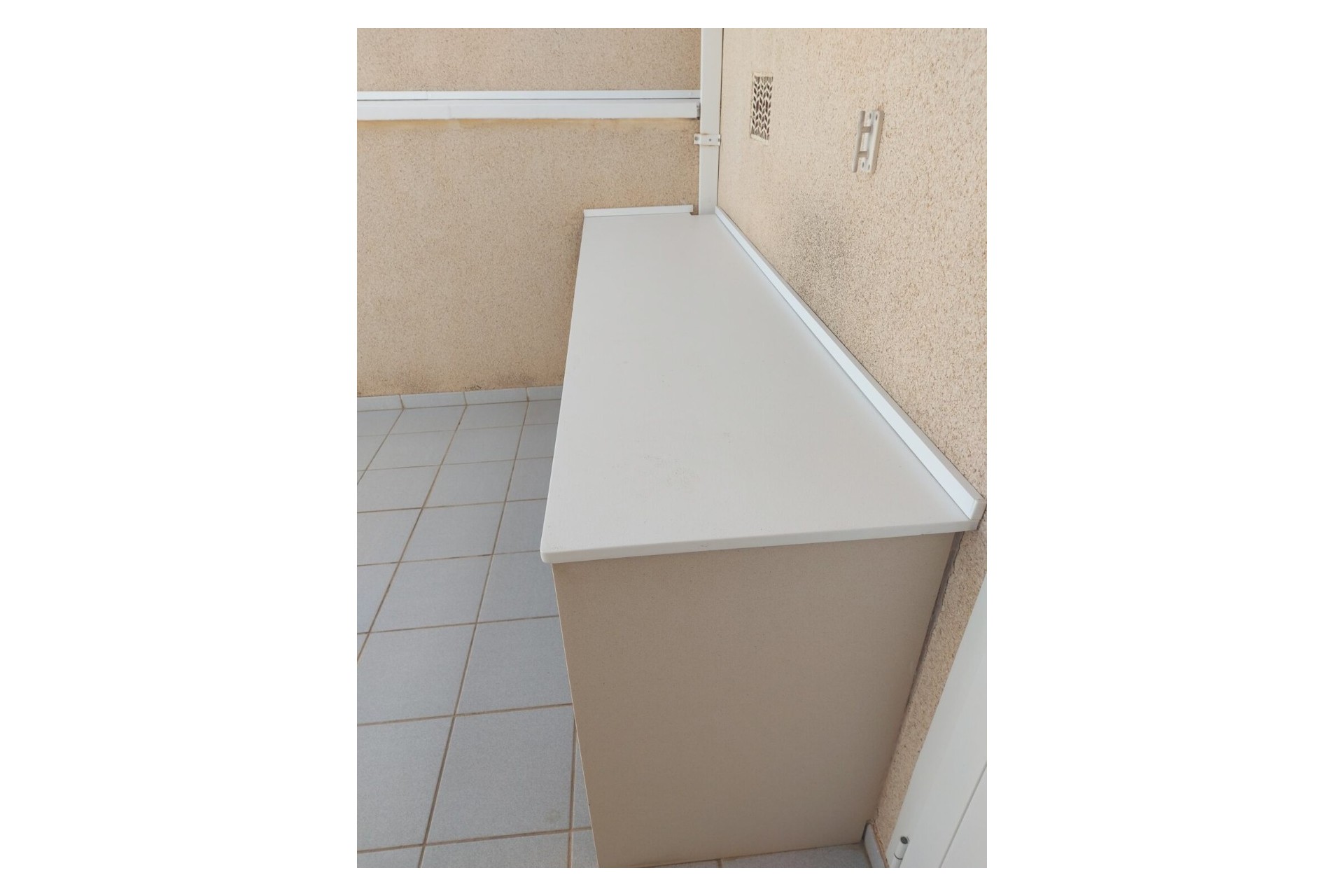 Resale - Townhouse -
Benijofar