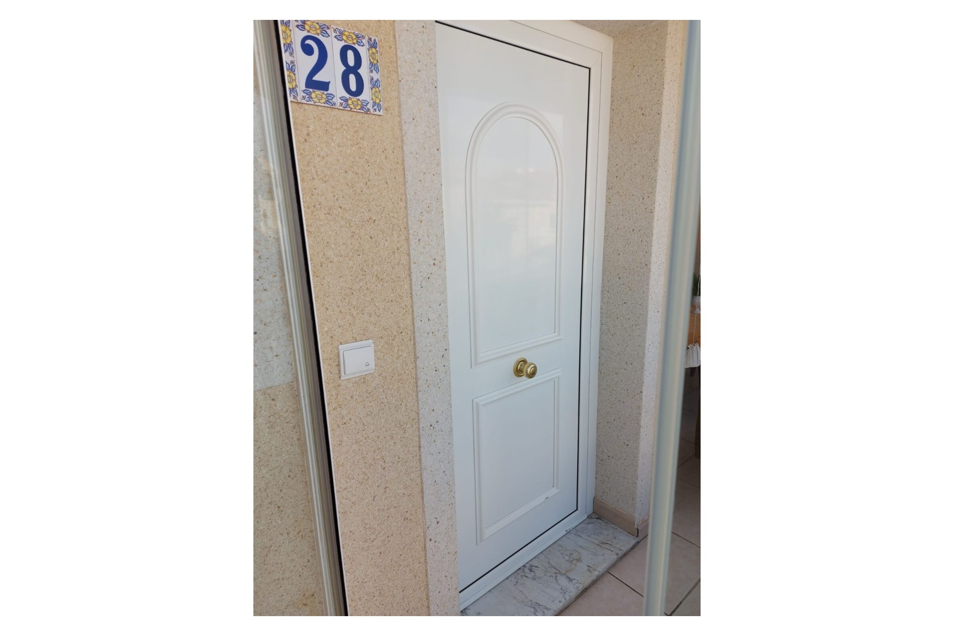 Resale - Townhouse -
Benijofar