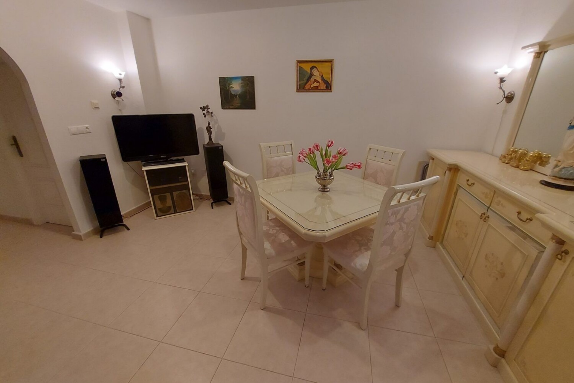 Resale - Townhouse -
Benijofar