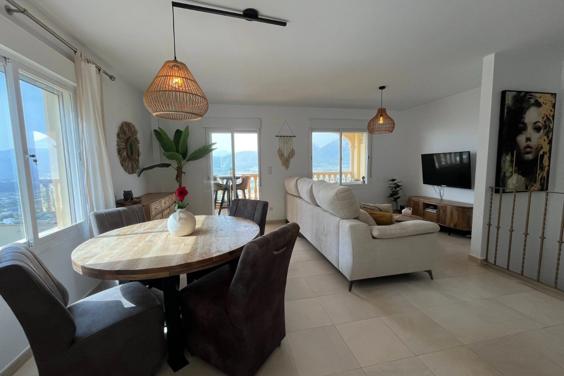 Resale - Townhouse -
Jalón
