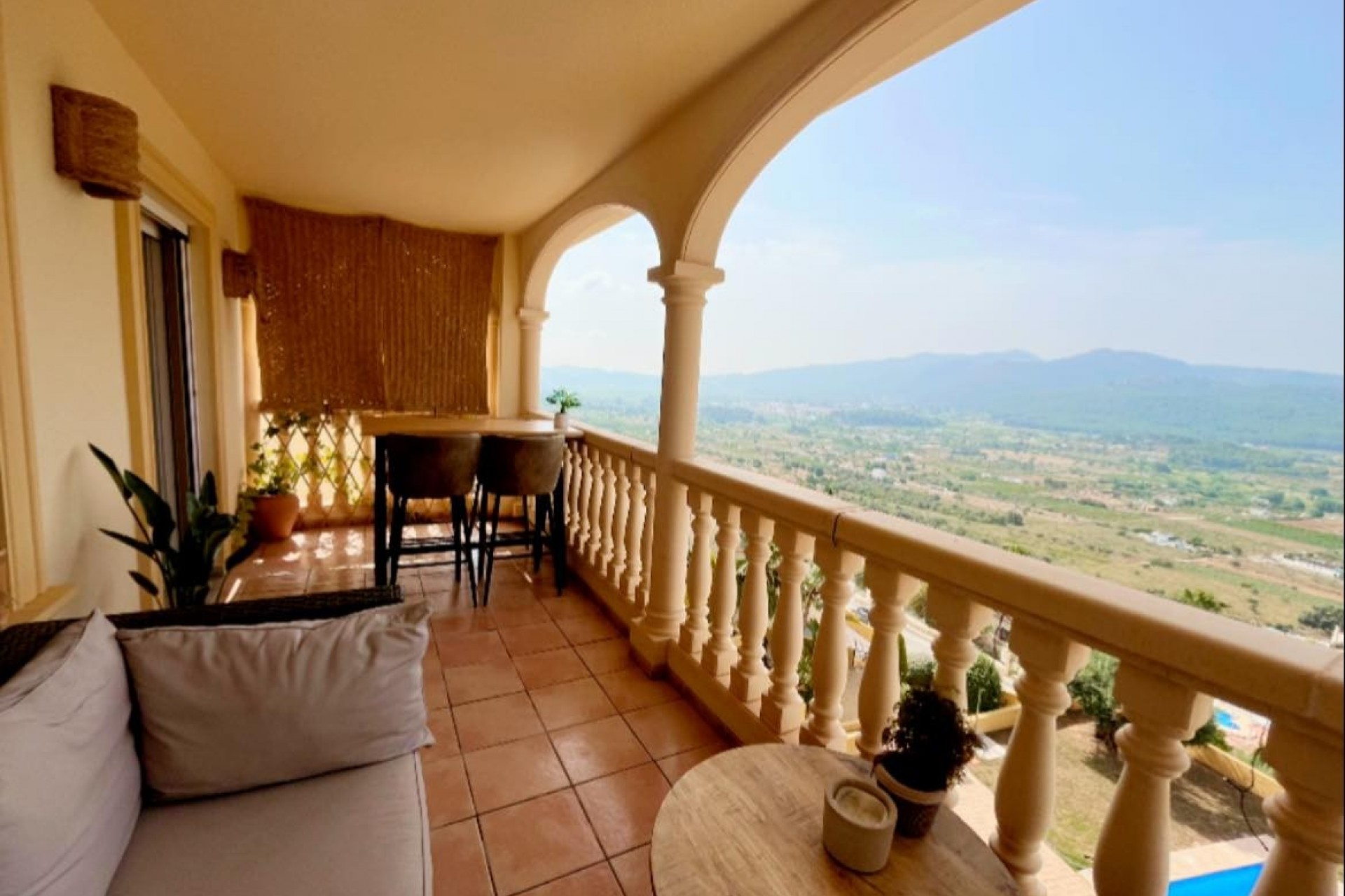 Resale - Townhouse -
Jalón