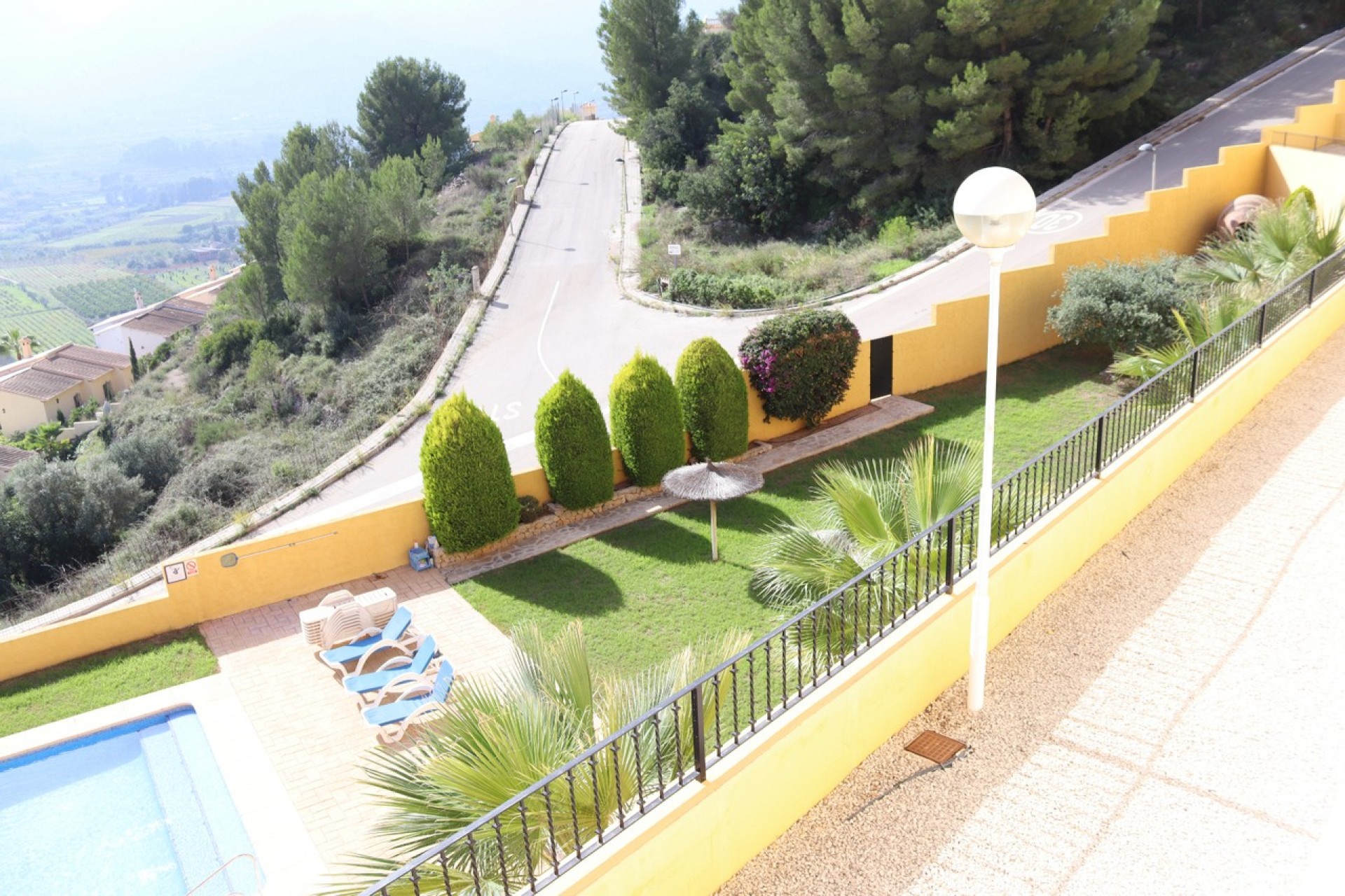Resale - Townhouse -
Jalón