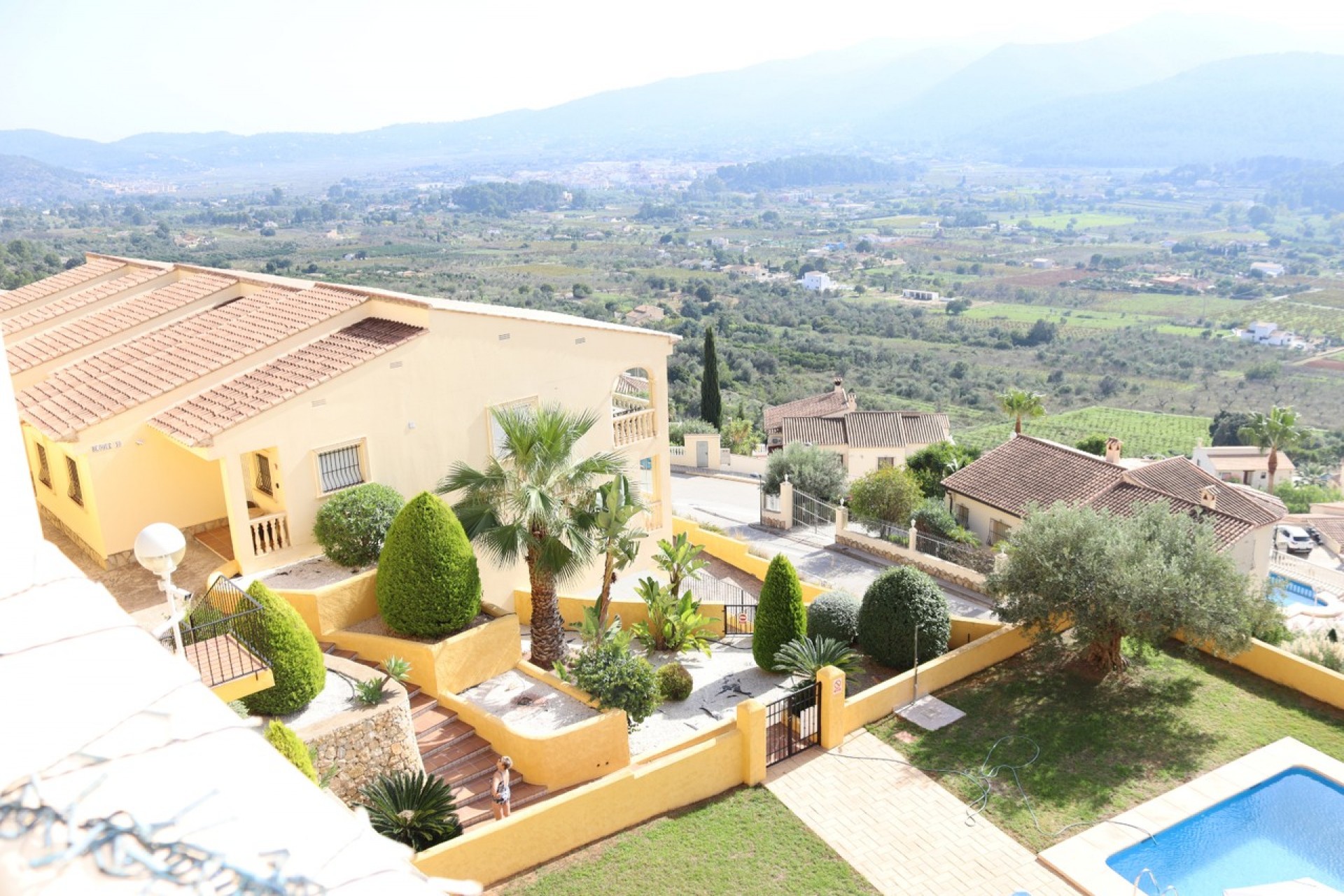 Resale - Townhouse -
Jalón