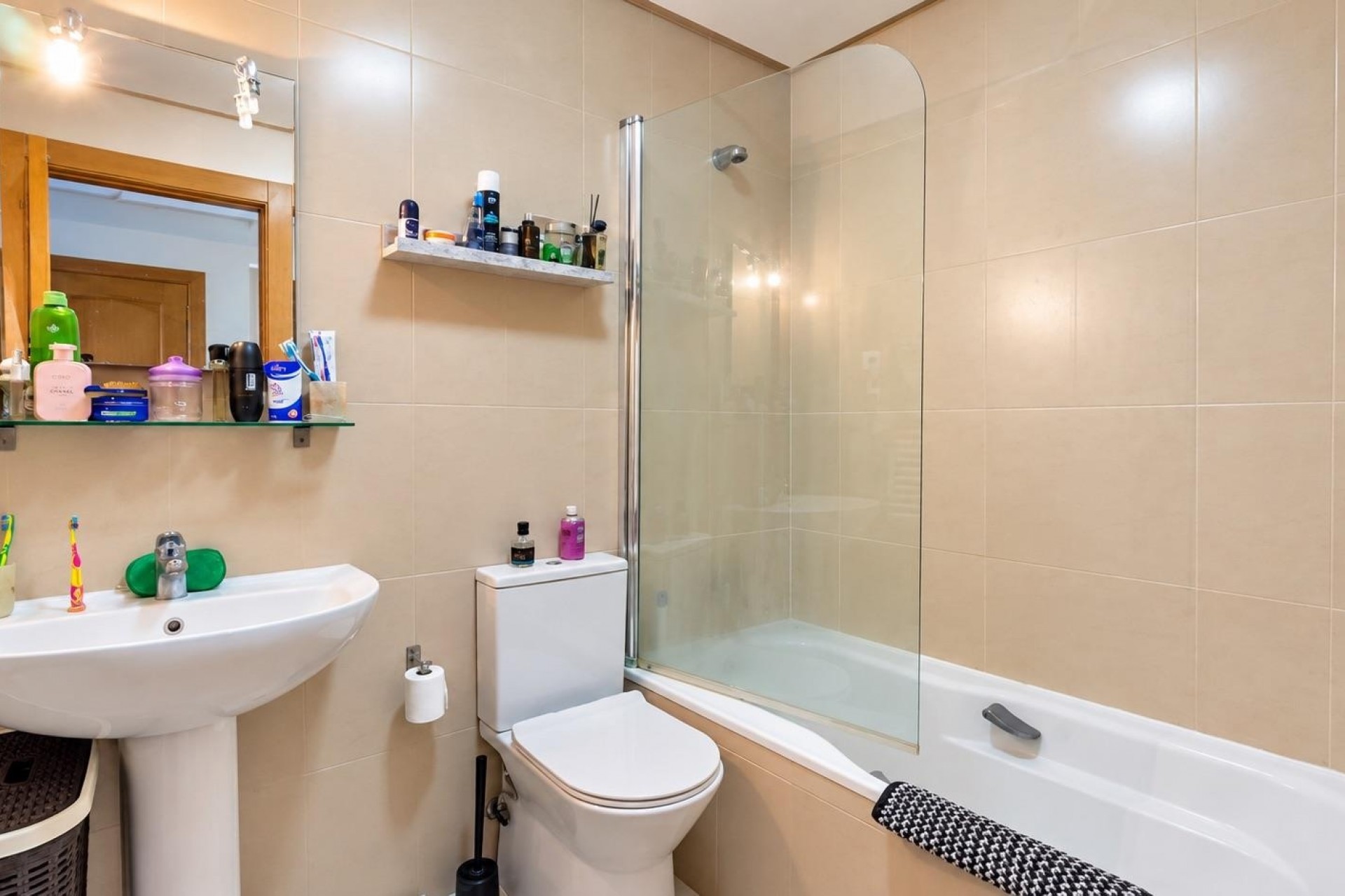 Resale - Townhouse -
La Torre Golf Resort