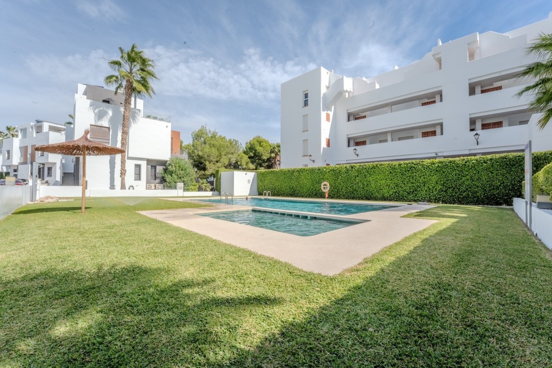 Resale - Townhouse -
Orihuela Costa - Villamartín