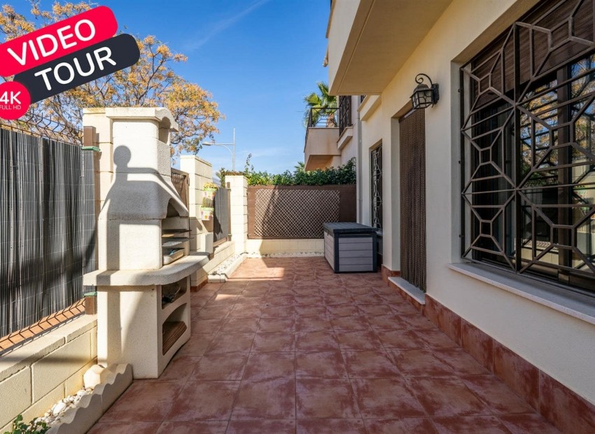Resale - Townhouse -
San Cayetano