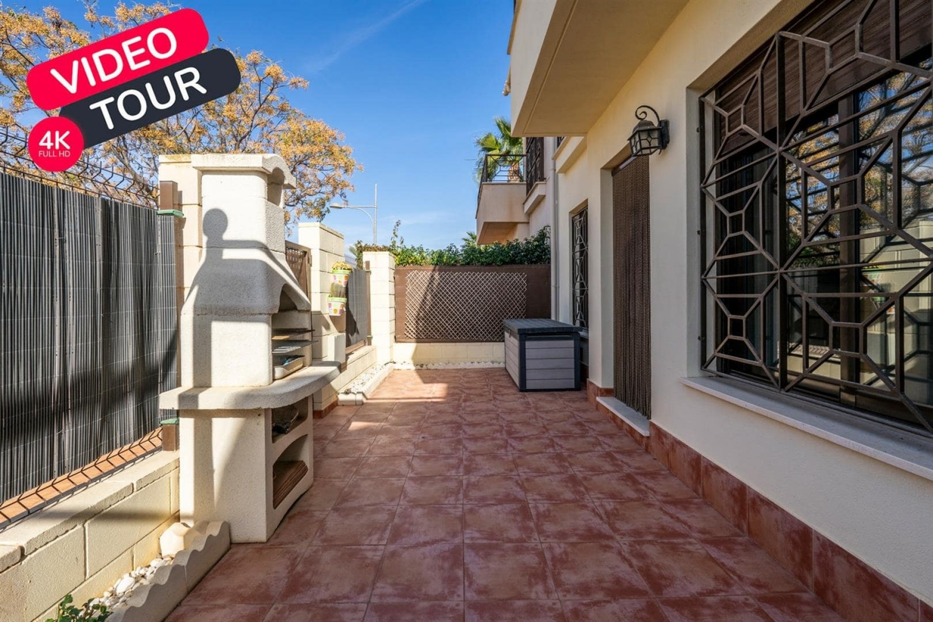 Resale - Townhouse -
San Cayetano