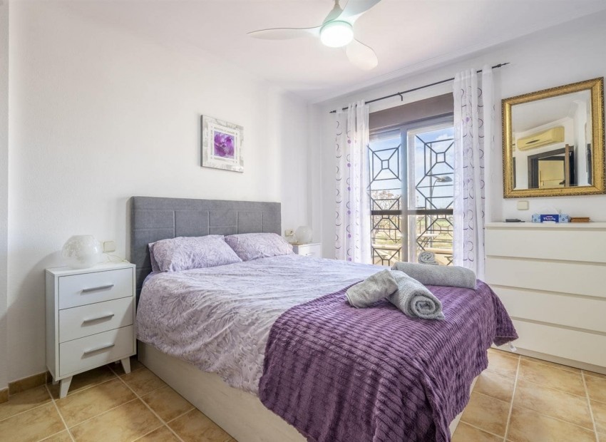 Resale - Townhouse -
San Cayetano