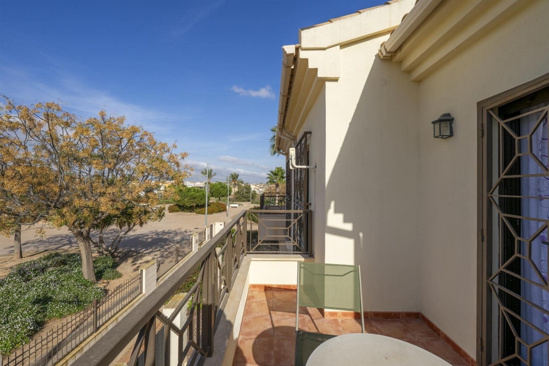 Resale - Townhouse -
San Cayetano