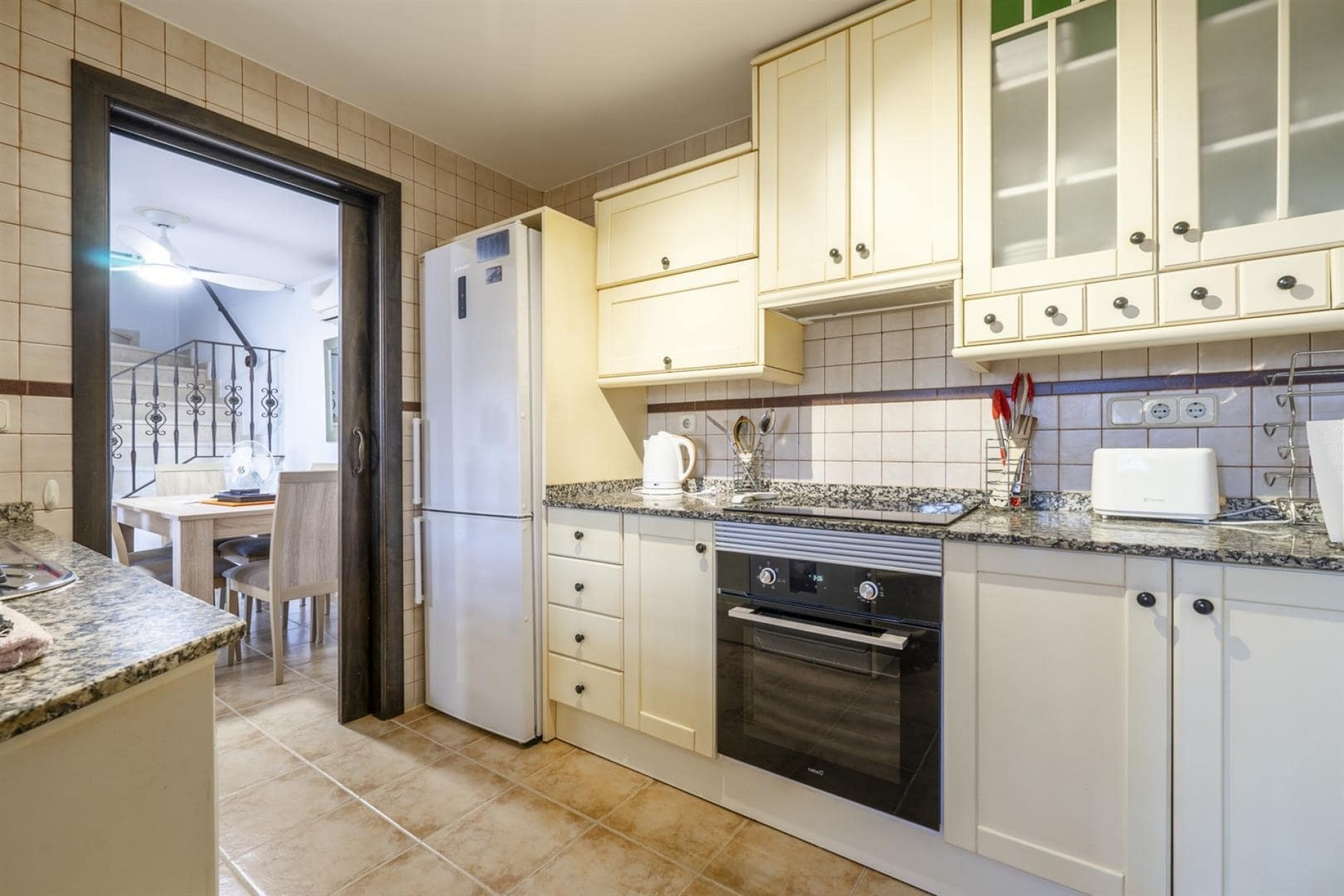 Resale - Townhouse -
San Cayetano