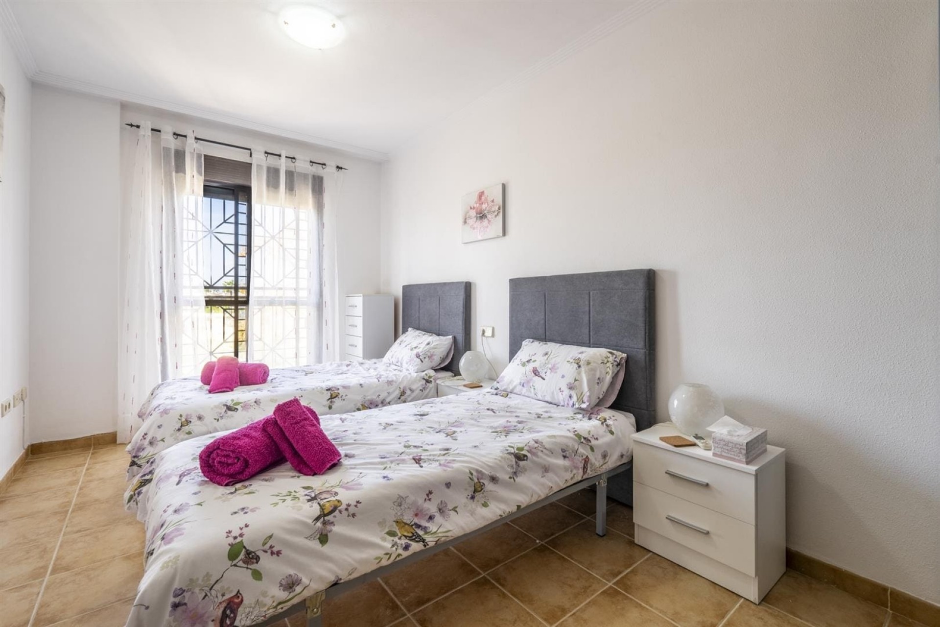 Resale - Townhouse -
San Cayetano