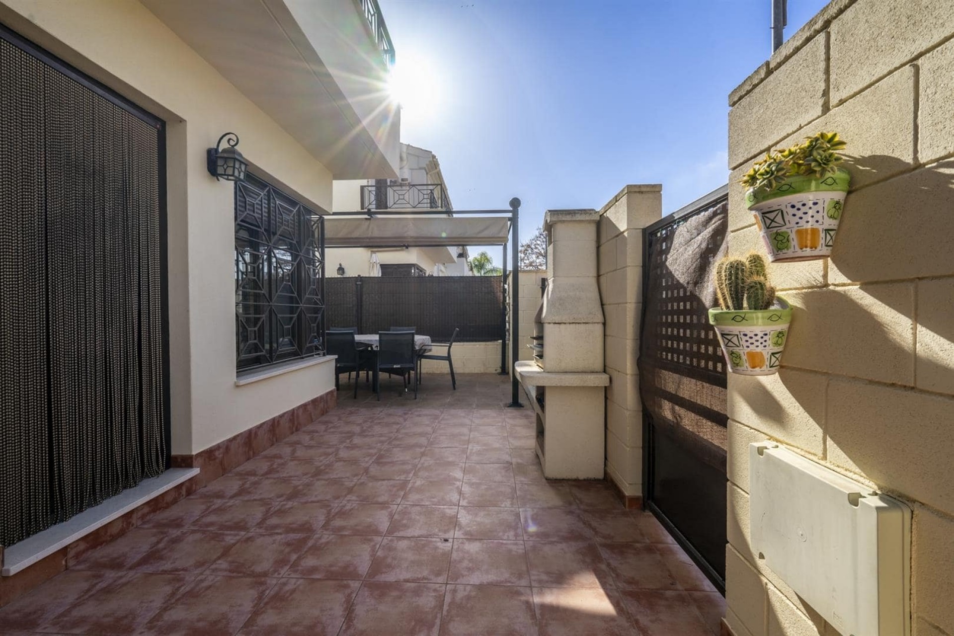 Resale - Townhouse -
San Cayetano