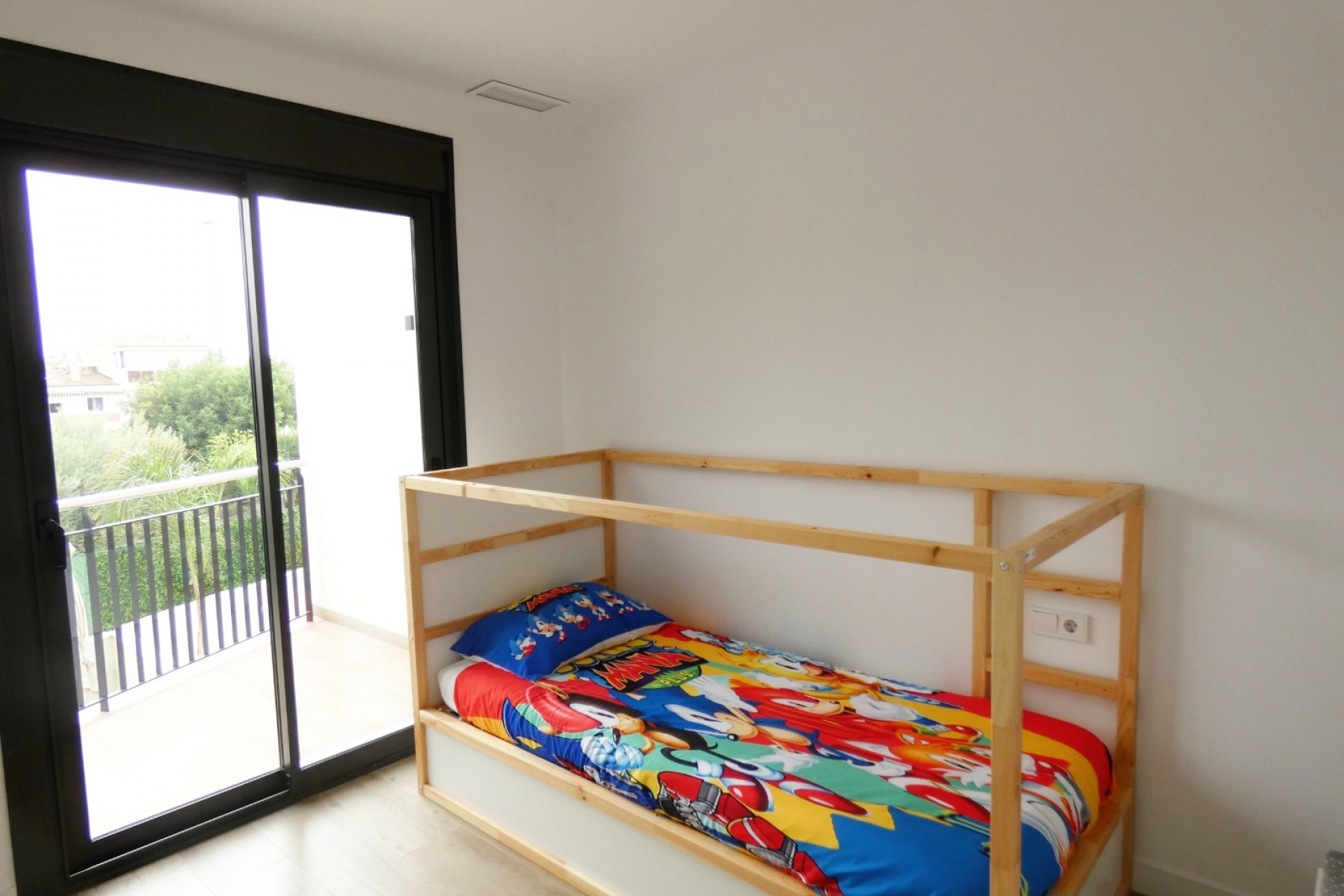 Resale - Townhouse -
San Juan de Alicante