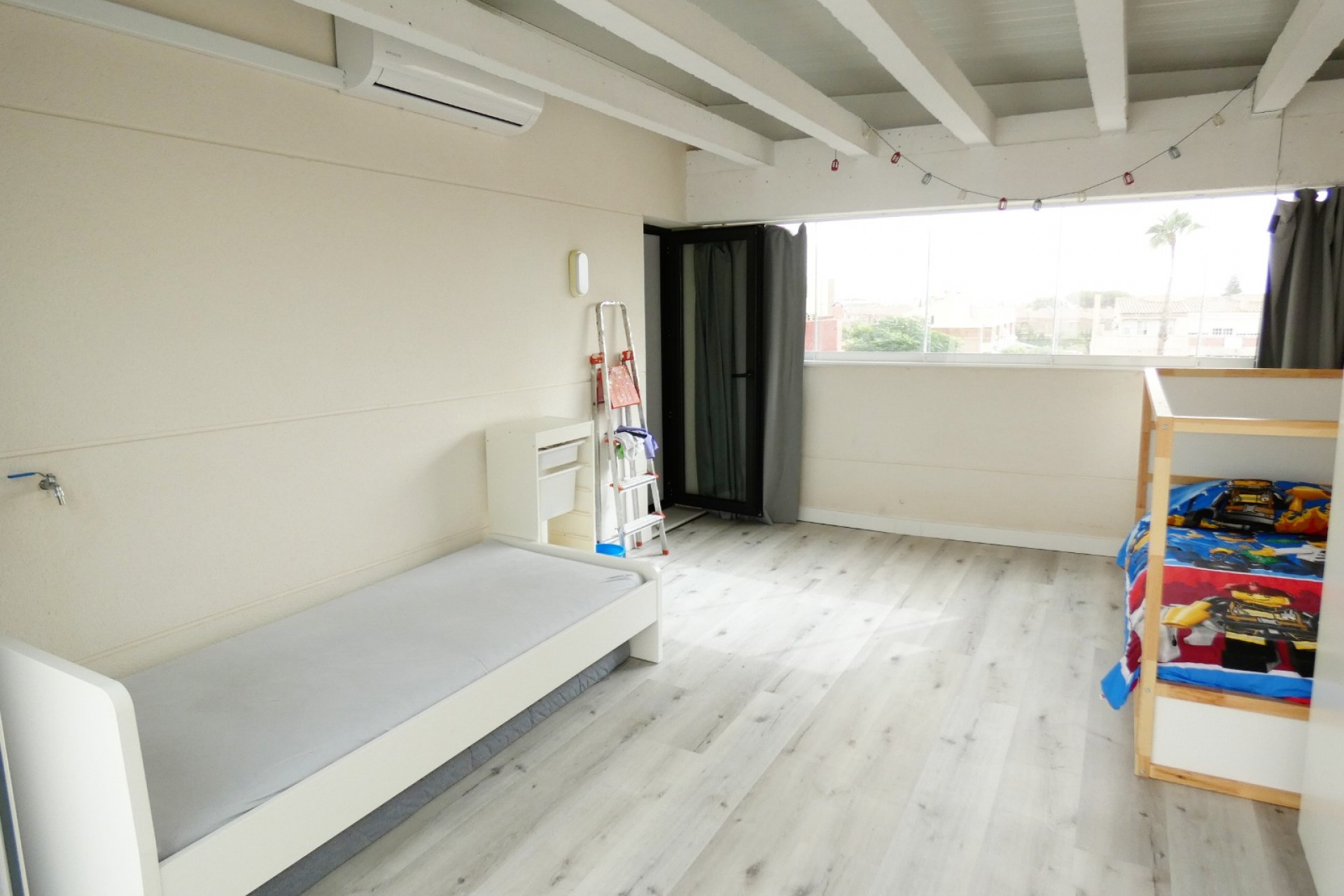 Resale - Townhouse -
San Juan de Alicante