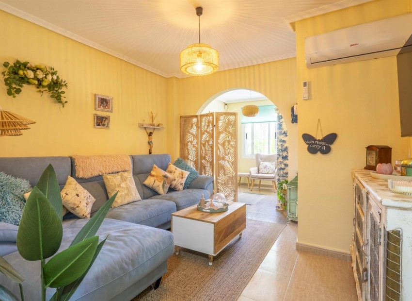 Resale - Townhouse -
Sierra Golf