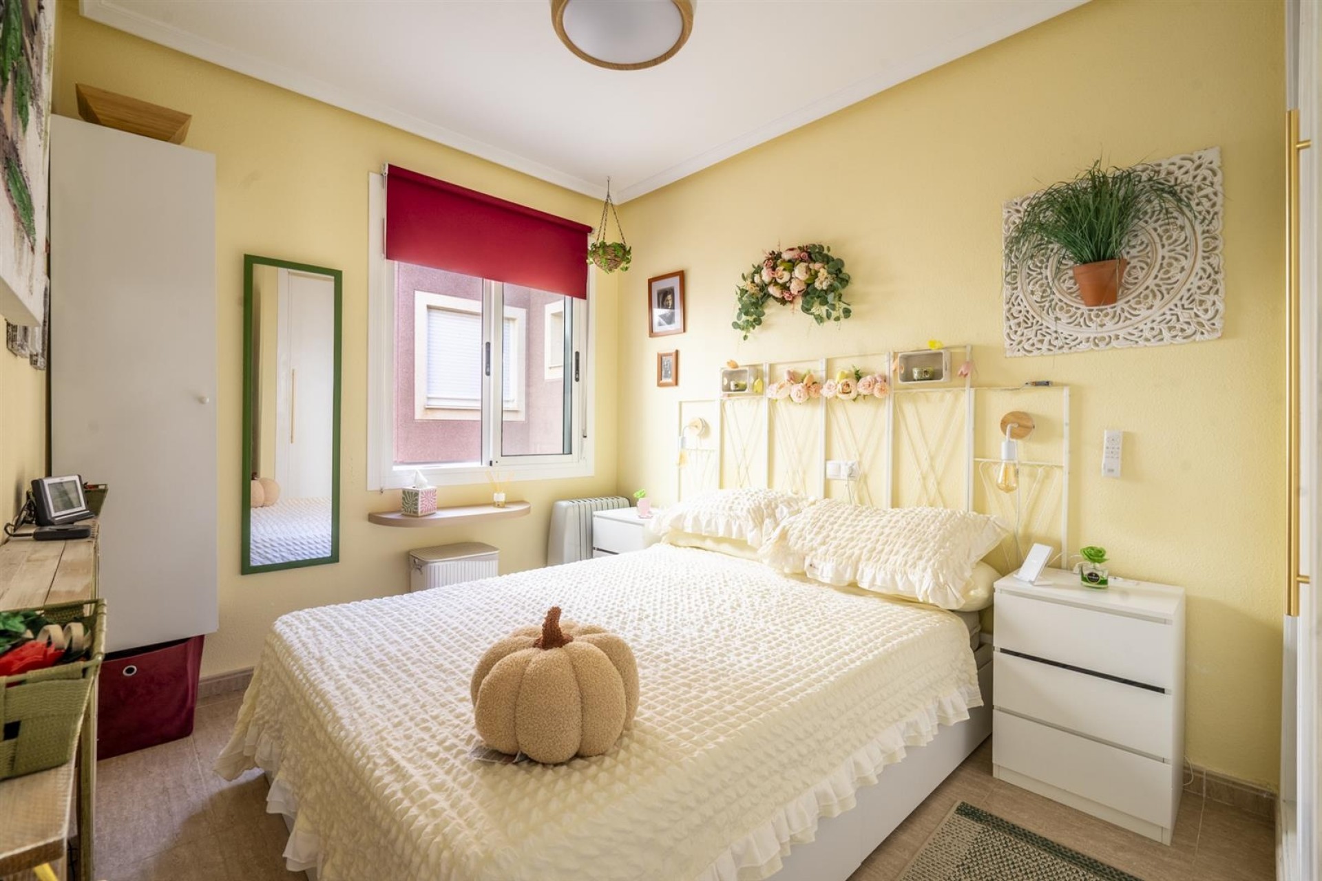 Resale - Townhouse -
Sierra Golf
