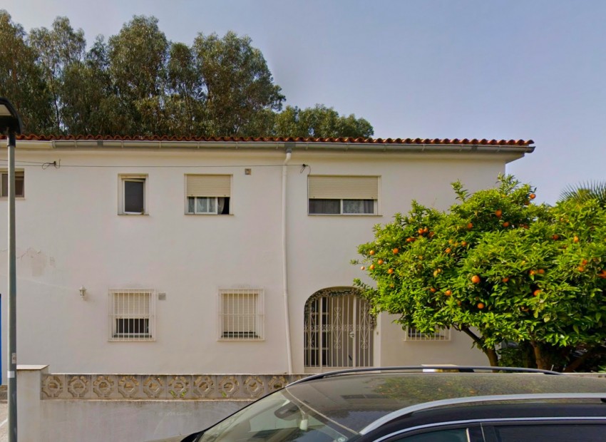 Resale - Villa -
Albir - Center
