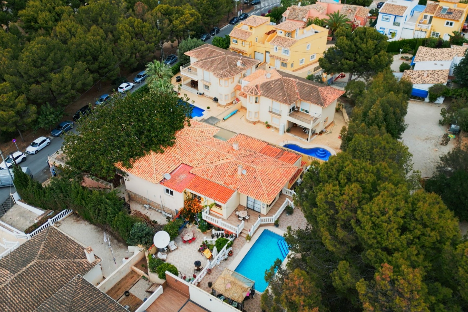 Resale - Villa -
Albir