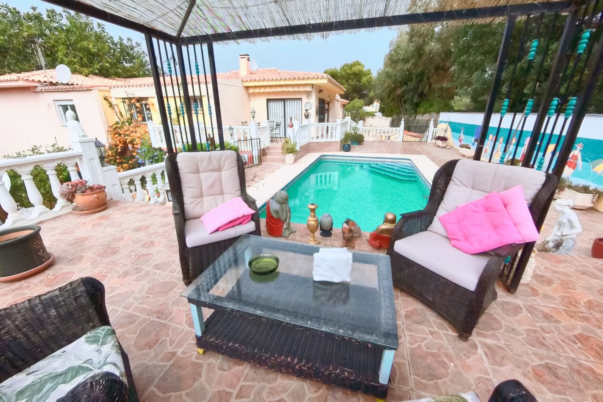 Resale - Villa -
Albir