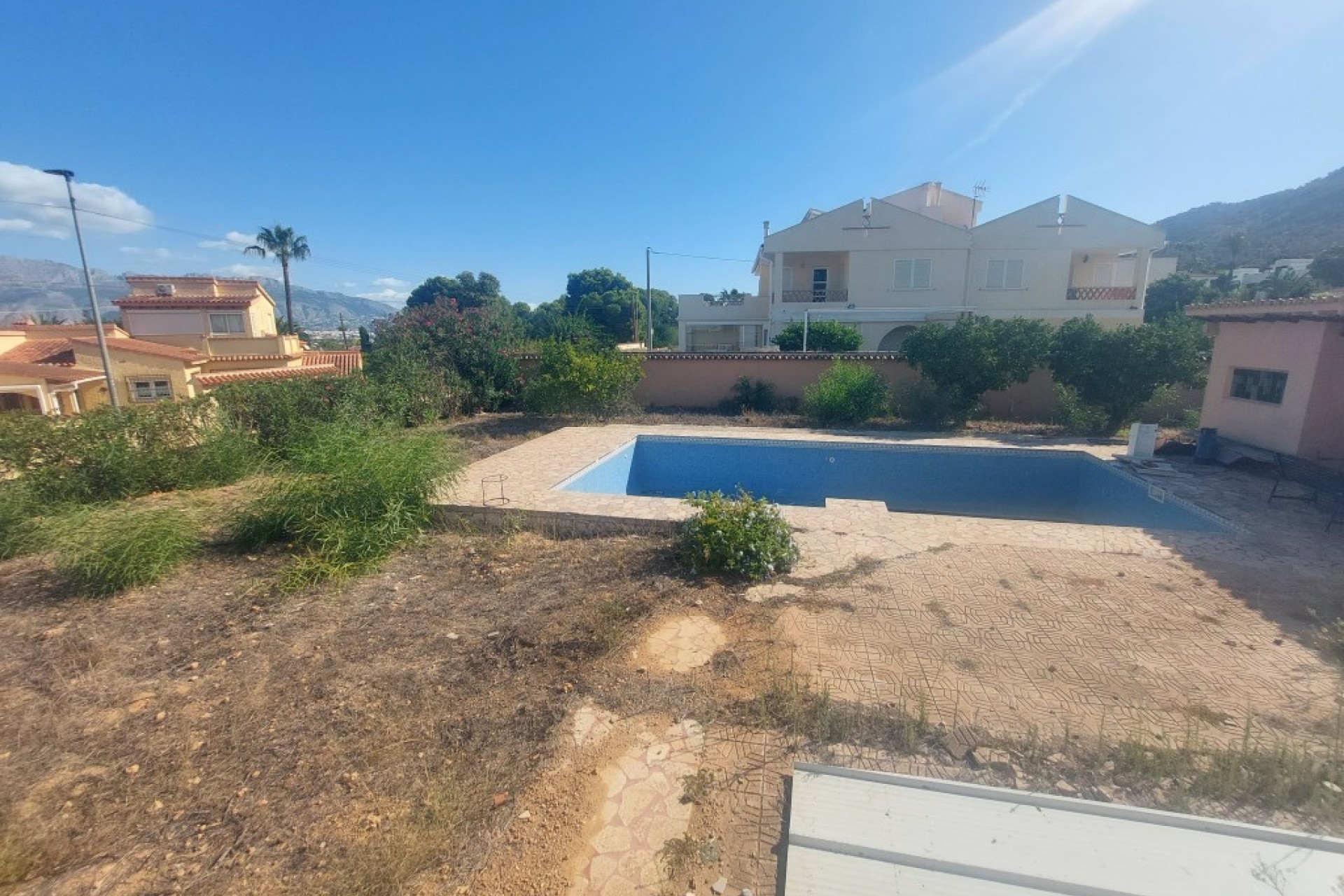 Resale - Villa -
Albir