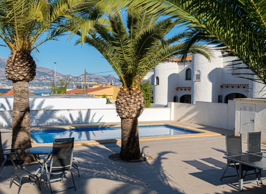 Resale - Villa -
Albir