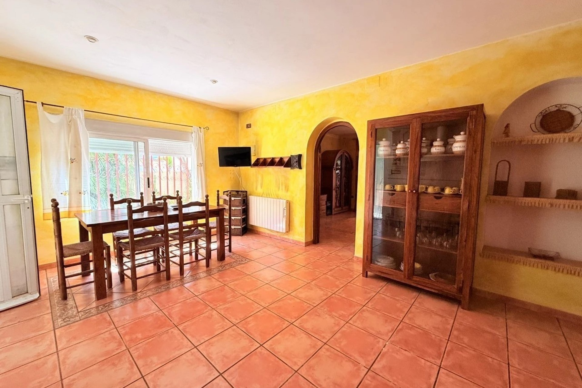 Resale - Villa -
Albir