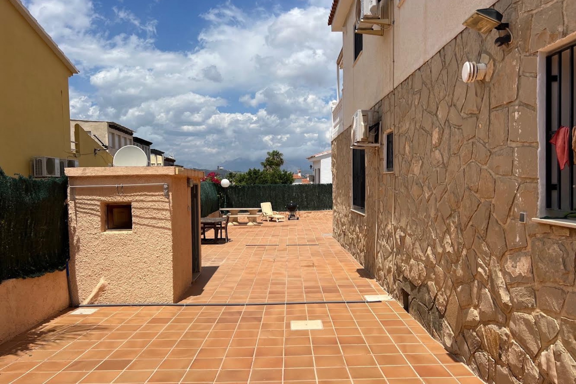 Resale - Villa -
Albir