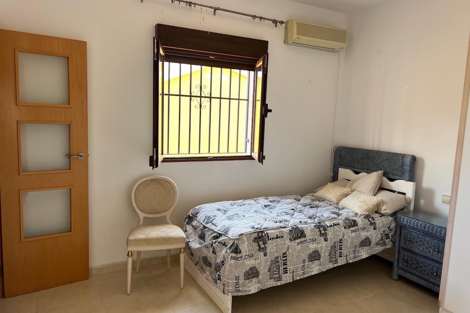 Resale - Villa -
Albir