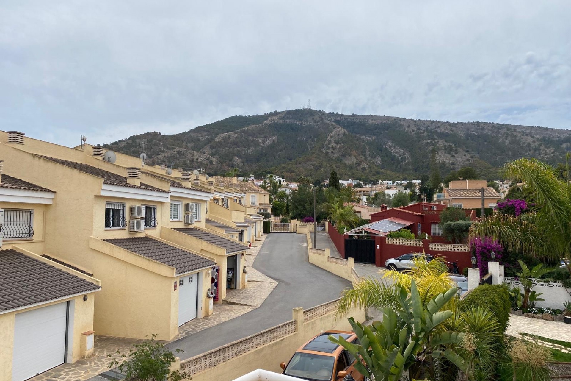 Resale - Villa -
Albir